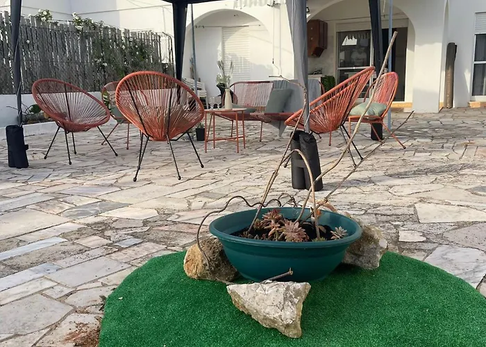Semesterbostad Martins House - Portimao Parchal